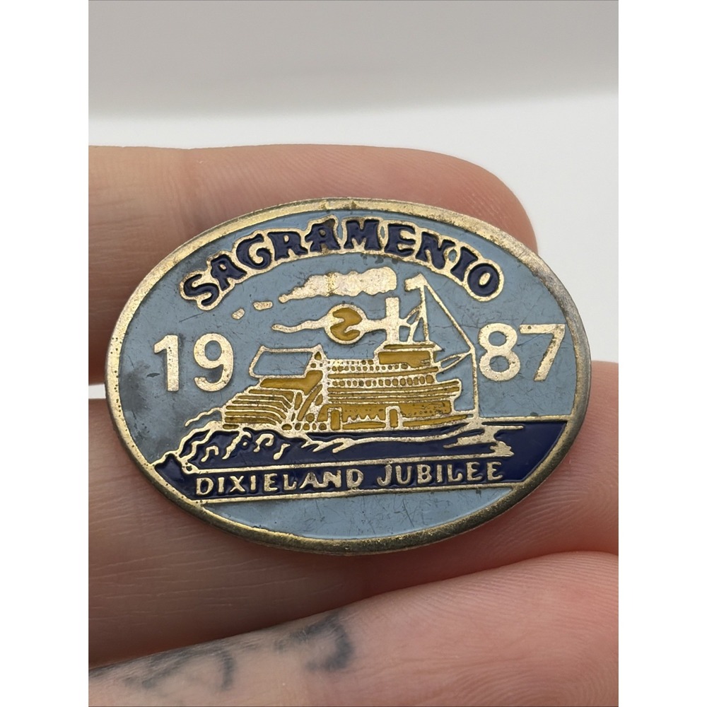 Vintage 1987 Sacramento Dixieland Jubilee Steam Boat California Lapel Hat Pin